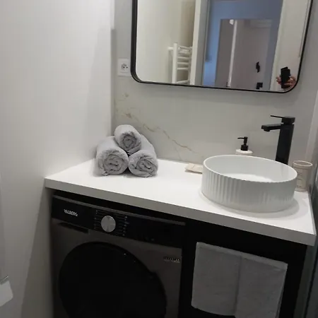 Apartment T3 Neuf-clim Proche Stade Et Plages
